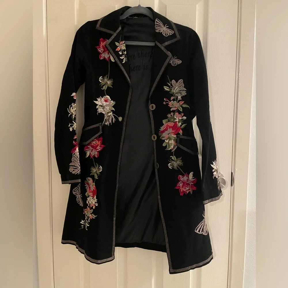 Jacket - Picture 4 of 10